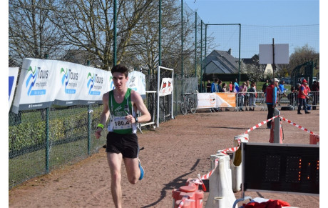 Thibault aux France de CO UNSS